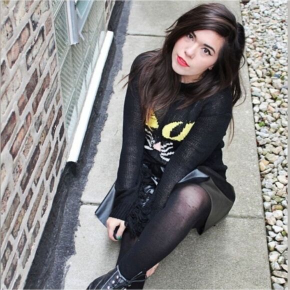 UNIF BLACK KNIT FRINGE DETAIL MEOW EVIL KITTY CAT SWEATER GOTH WITCHY WEDNESDAY - Picture 2 of 11